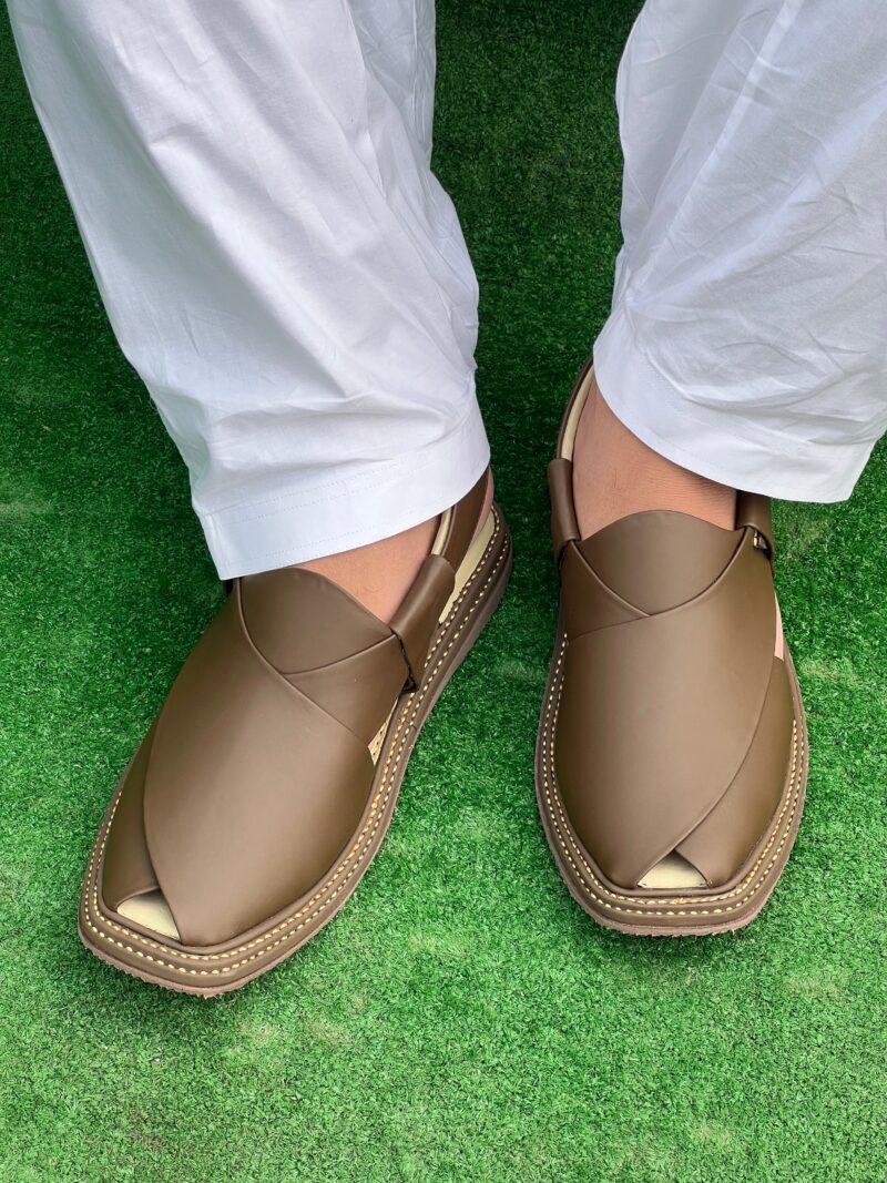 Kaptan Medicated Chappal Round Brown - Image 9